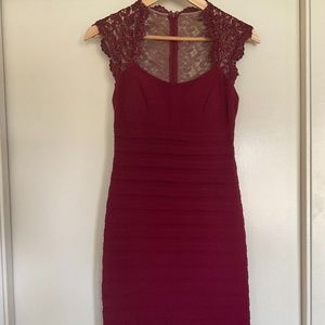 Cachê Burgundy Lace Sheath Size 2